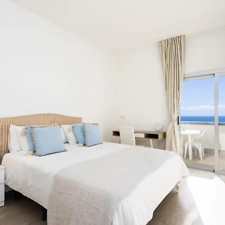 Home2book Beachfront Sea View Gaviotas Appartement Santa-Cruz de Ténérife